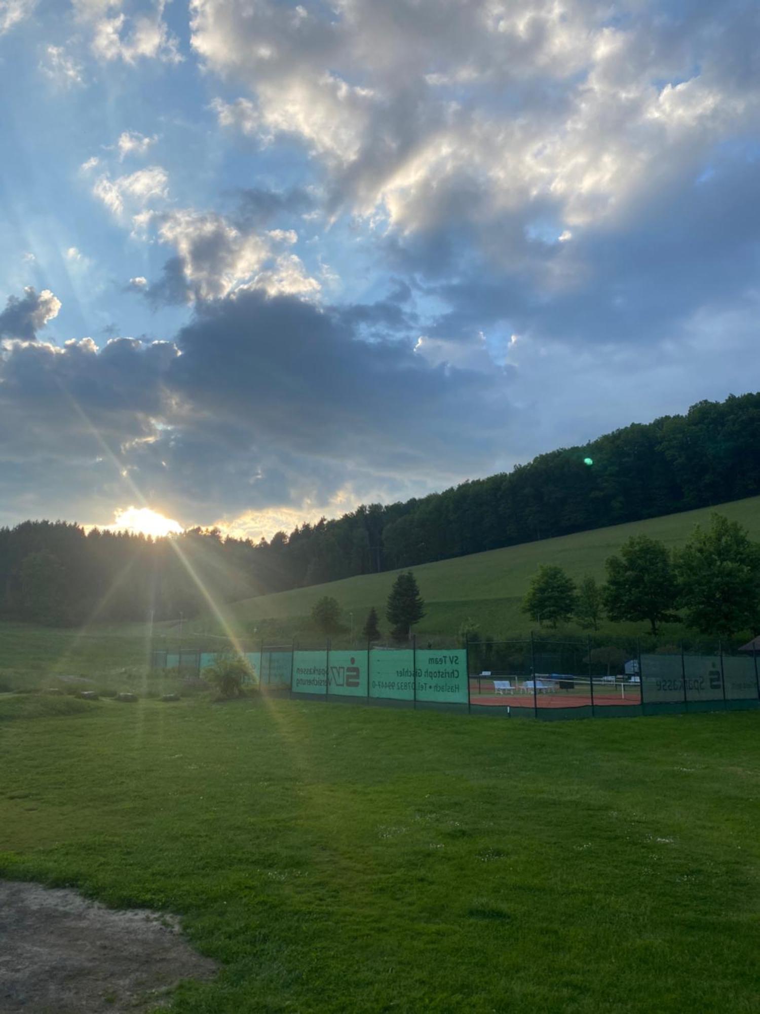 S-Chalet Camping Mit Comfort Im Schwarzwald Steinach  Luaran gambar